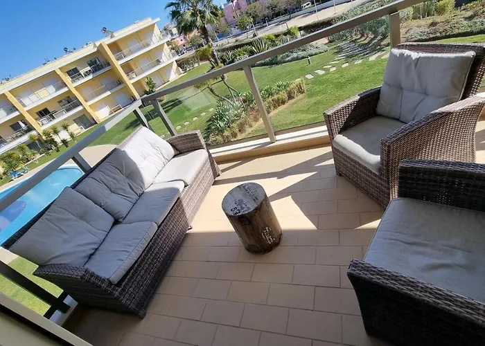 Superbe Paradis Dans Les Jardins De La Marina